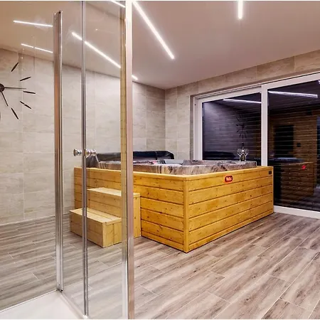 Harmonia Hrabovo * 루좀베로크